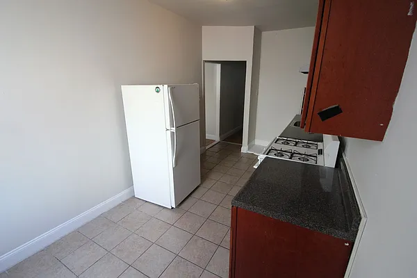 Rented by Bruma Realty LLC | media 8