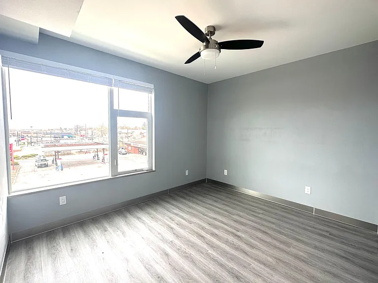 2490 N High St #2 — Photo 6