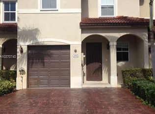 1043 NE 207th Ter, Miami, FL 33179