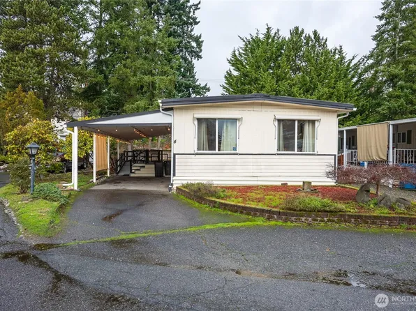 5220 176th Street SW #4, Lynnwood, WA 98037