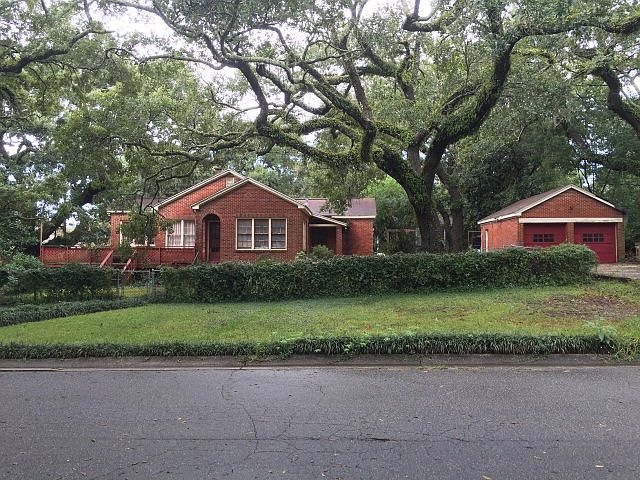 1st image of 1801 N 10th Ave