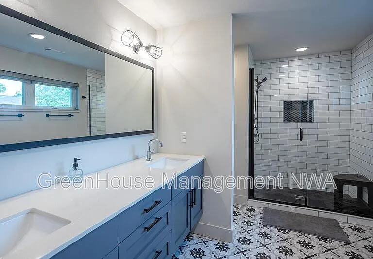 808 S Locust Ave #808LOC — Photo 29