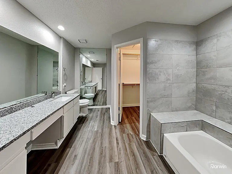 328 Teakwood Ln — Photo 9