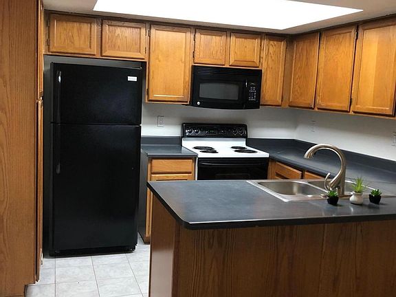 5th image of 609 E Mesquite Cir