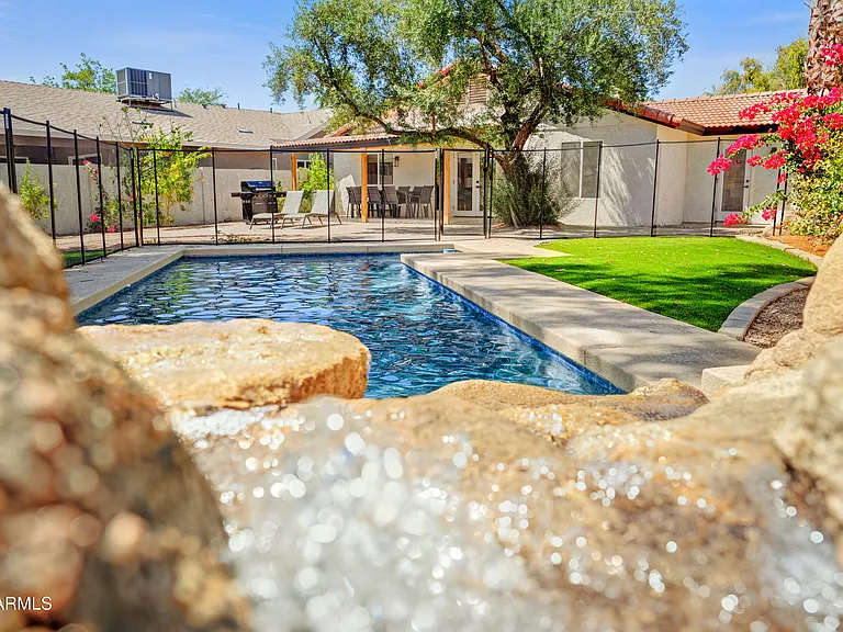 6863 E Kelton Ln — Photo 35
