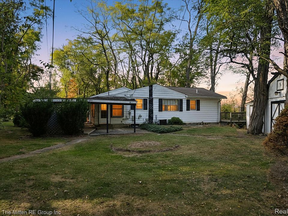 1st image of 50710 W Huron River Dr