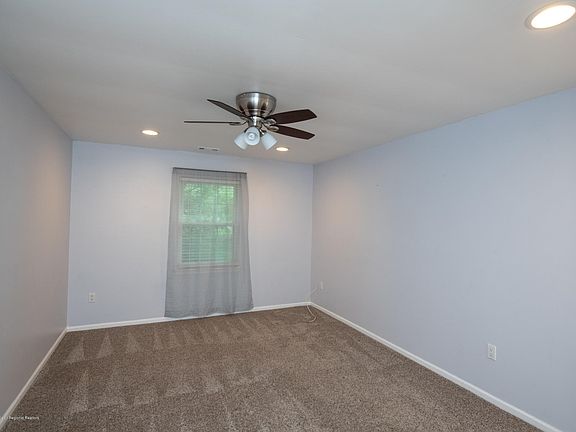 5th image of 1501 Buckingham Cir #15