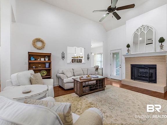 4th image of 35814 Delvan Ln