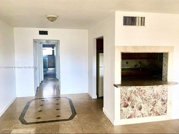 3rd image of 1855 NE 121st St APT 28