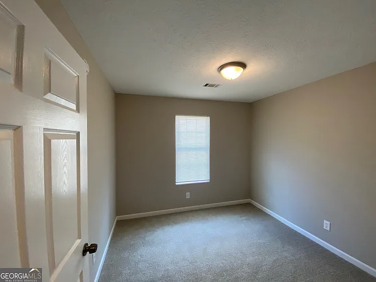 191 Harvell Dr #J1 — Photo 6