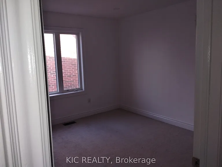 1461 Lormel Gate Ave #UPPER — Photo 10