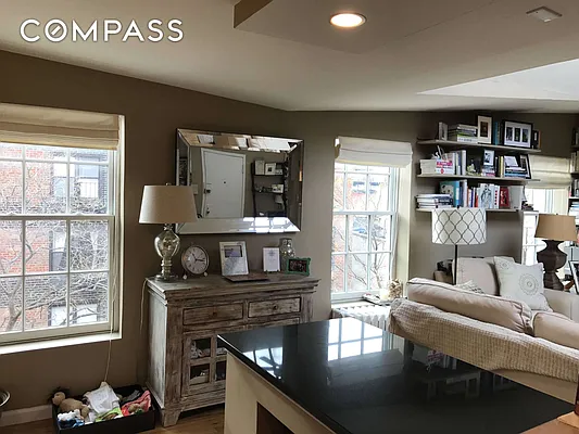 Rented by Compass | media 16