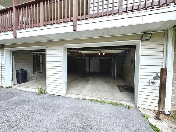 3rd image of 111 Daniels St