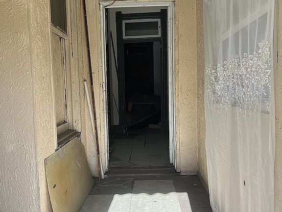 5th image of 1633 Missouri Ave