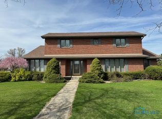 1715 Cobblestone Dr, Findlay, OH 45840