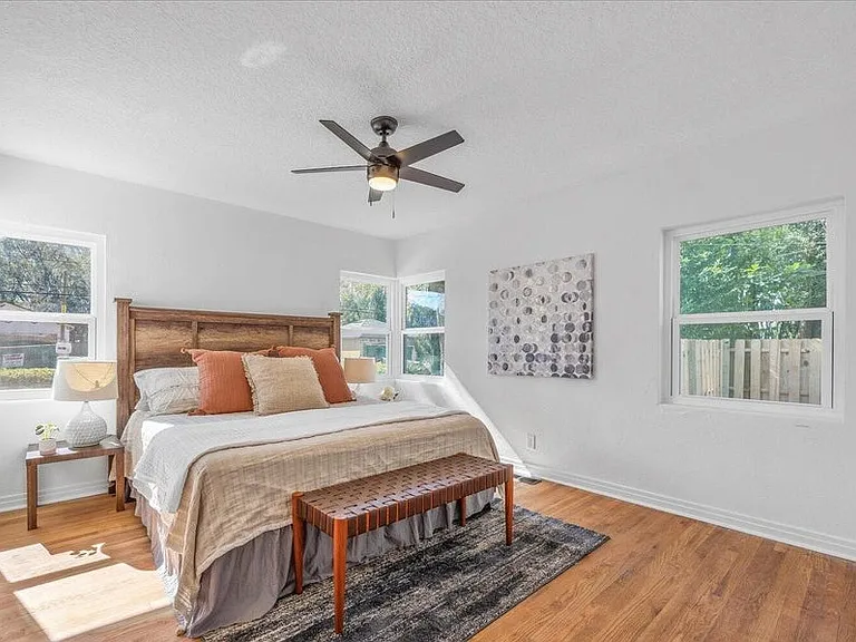 4715 Plymouth St — Photo 14