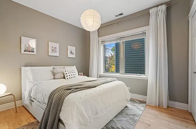 2713 W Augusta Blvd #2 — Photo 8