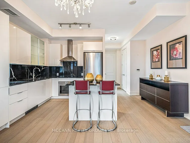 21 Balmuto St #3302 — Photo 11