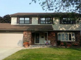 511 N Plamondon Dr, Addison, IL 60101