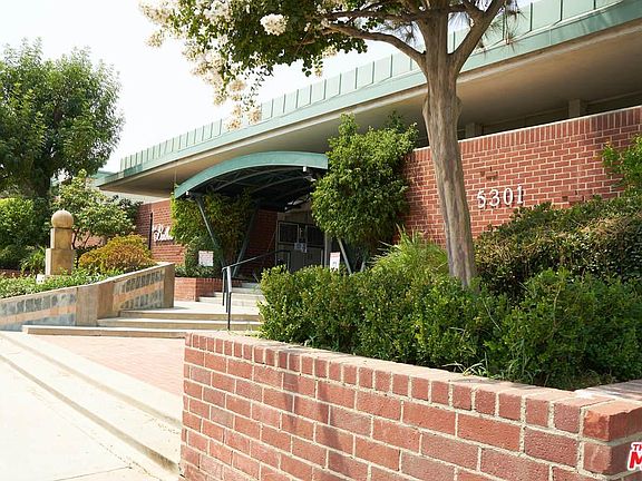 5th image of 5301 Balboa Blvd Unit K1