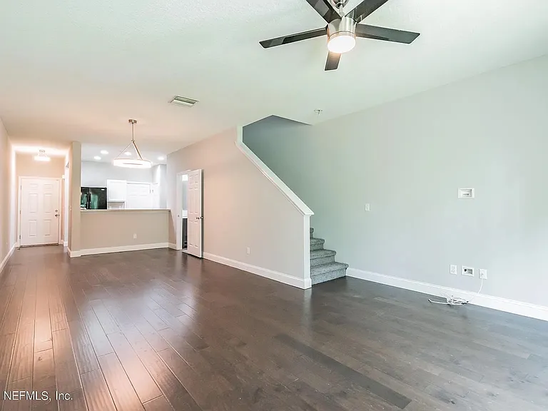 5924 Bartram Village Dr — Photo 9