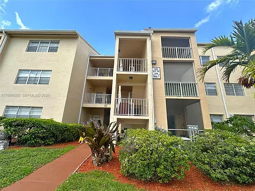 15295 SW 106th Ln #718 Photo 1