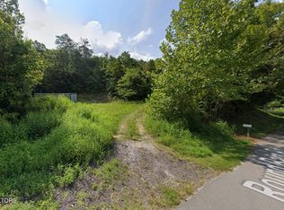 1644 Round Barn Rd, Powder Springs, TN 37848