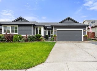 451 Healdsburg Ave, Cloverdale, CA 95425