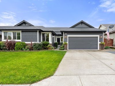 451 Healdsburg Avenue, Cloverdale, CA, 95425