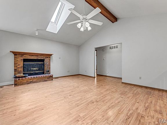 4th image of 142 Rhinegarten Drive