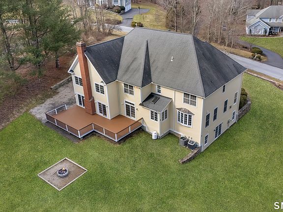 3rd image of 68 Charter Ridge Drive