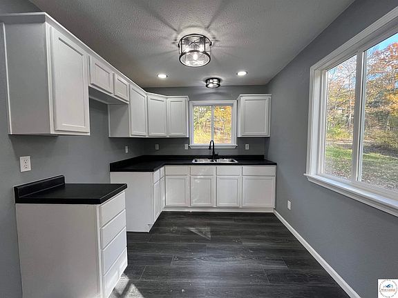 4th image of 4339 Deer Run Rd