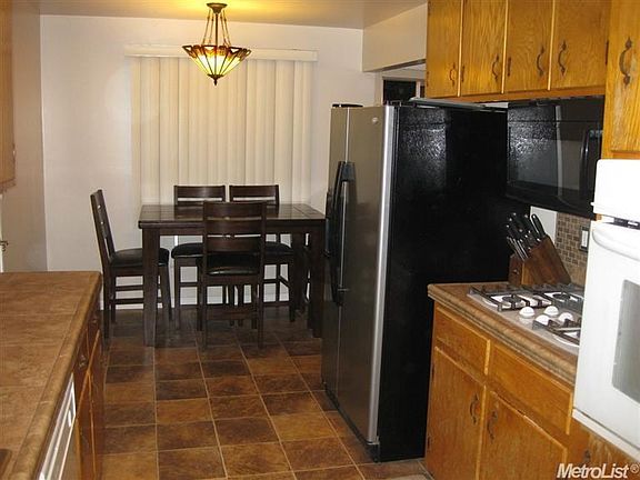 4th image of 3825 Tavi Ave