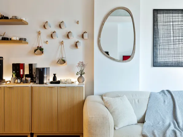 98 Front Street image 4 of 10