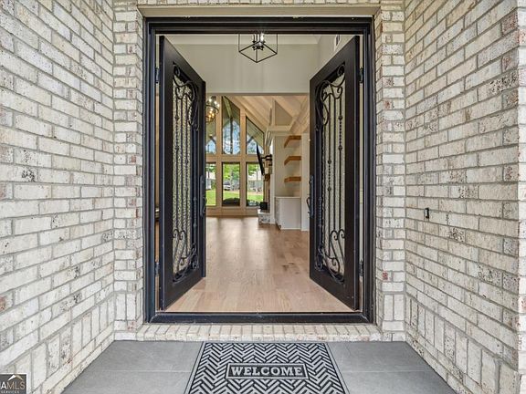 3rd image of 852 Tom Miller Rd