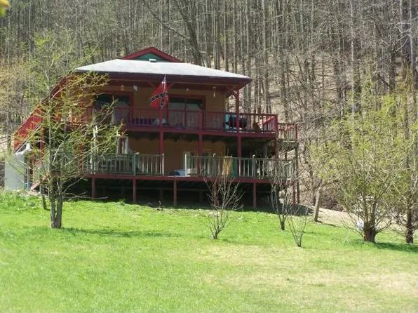 2206 Hubert Taylor Rd, Mountain City, TN 37683