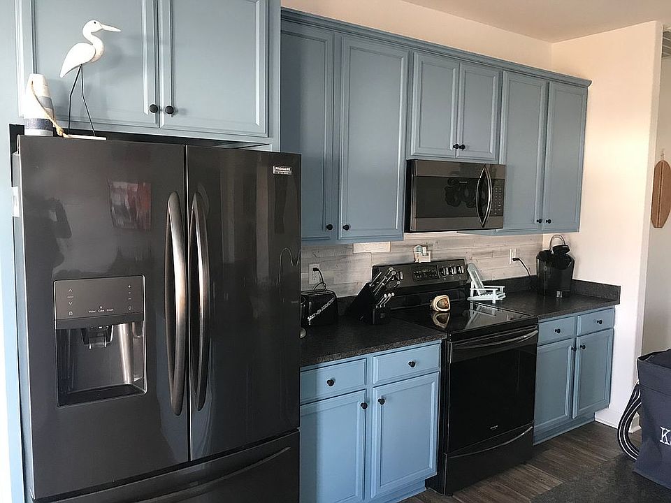 2nd image of 102 Chapman