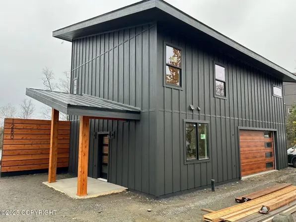 1280 E Brent Pointe Dr, Wasilla, AK 99654