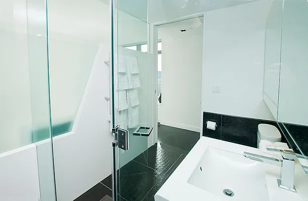 Rented by NOVO | media 54