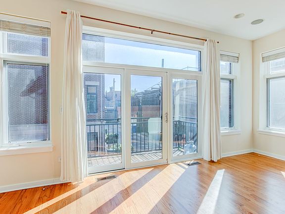 5th image of 2849 N Hermitage Ave #24