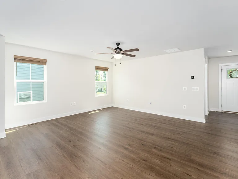 93 Archer Dr — Photo 19