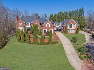 8131 Nesbit Ferry Rd, Sandy Springs, GA 30350