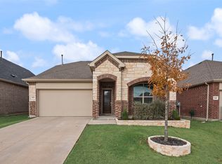 1825 Lake Grove Dr, Little Elm, TX 75068