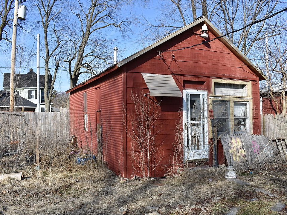 425 S Green St, Piper City, IL 60959 Zillow