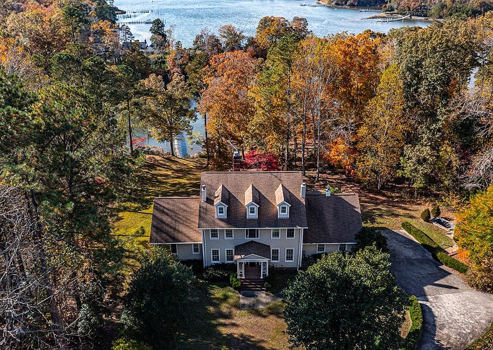 1st image of 673 Nugent Ln