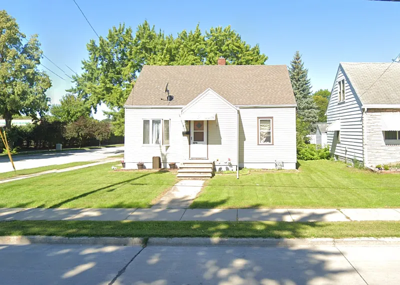 452 Bellevue St