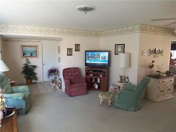 5th image of 360 Sunnyside Dr