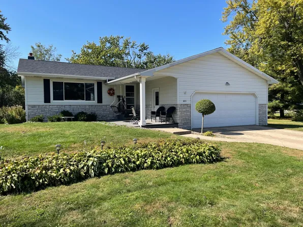 405 4th St NE, Grand Meadow, MN 55936