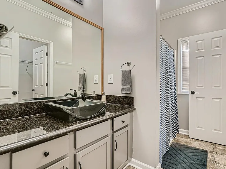 1113 Windsor St SW — Photo 27