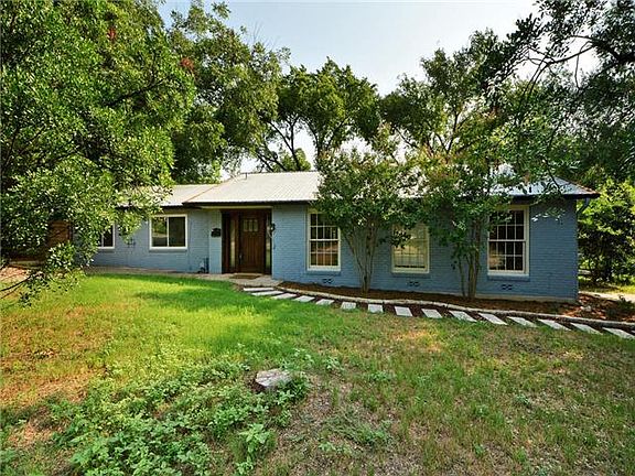 3rd image of 2640 W 45th St